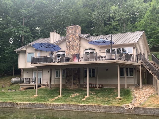Dean House back porch view